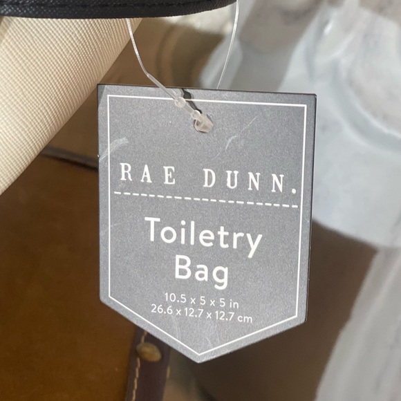 ❤️❤️Rae Dunn "TRAVEL" Toiletry Bag - Picture 3 of 3